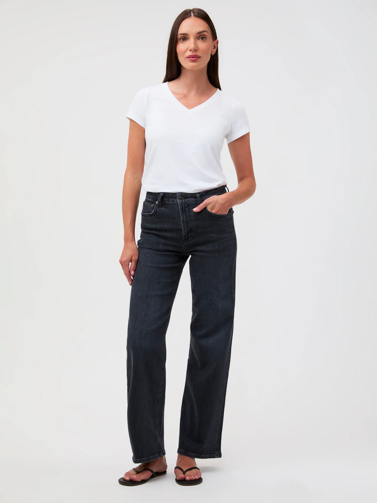 Women's V-Neck All White 5-Pack